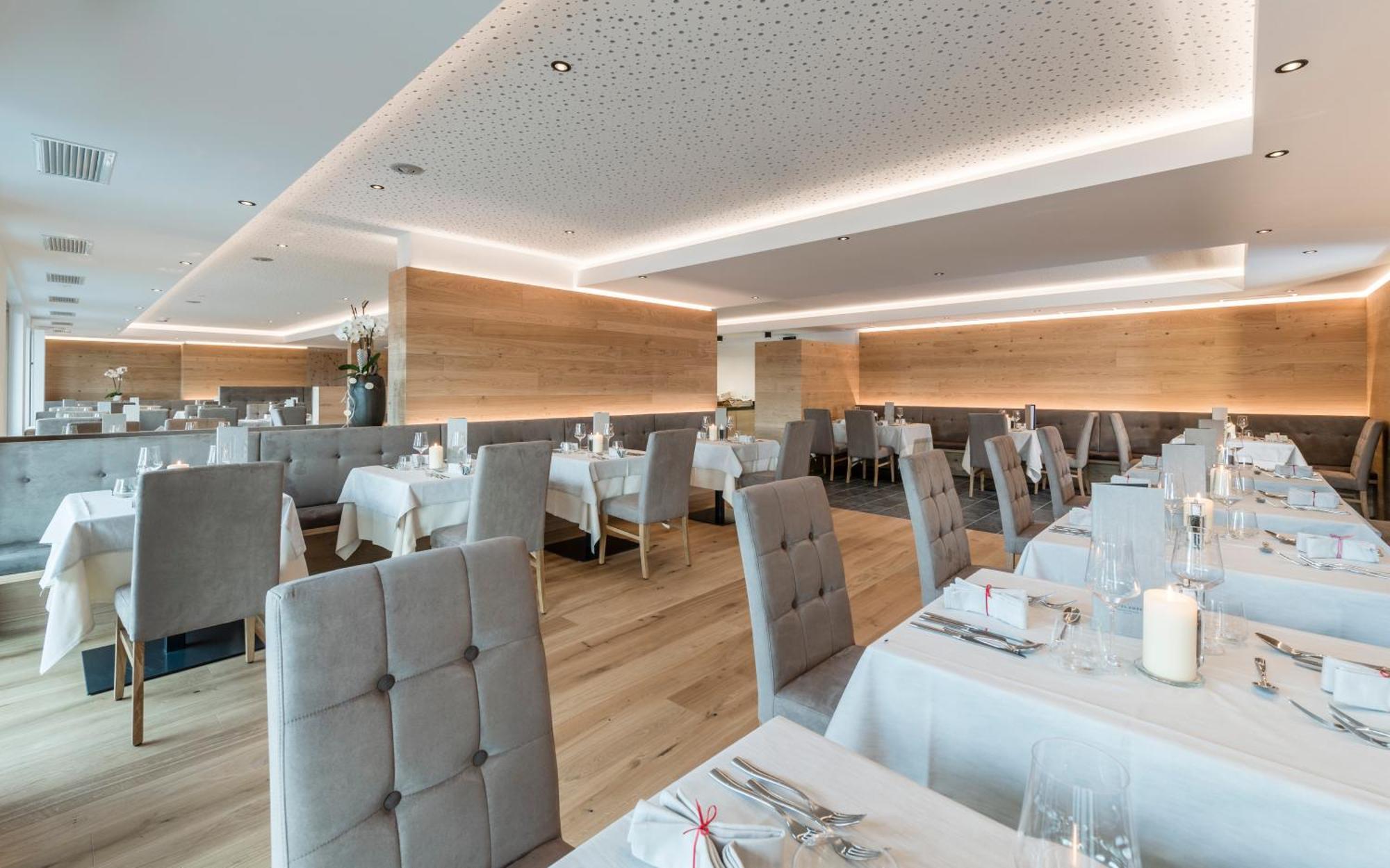 Hotel Ambet Meransen Exteriör bild